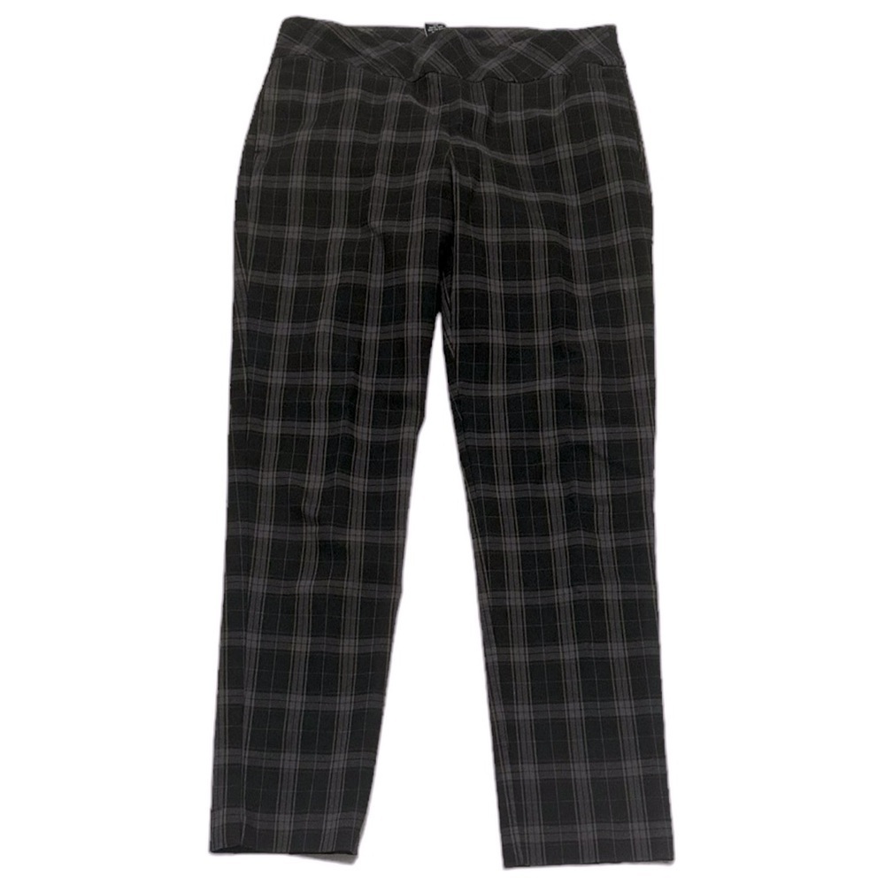 Attyre New York | Ankle Pants EUC